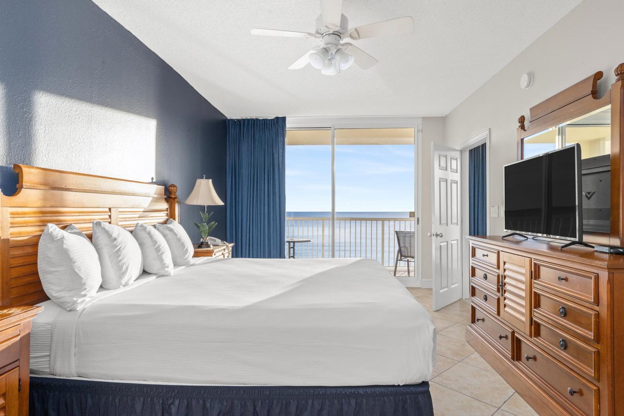 Official Majestic Beach Resort - Over 60 Units - All Ocean Front, Panama City Beach, Fl Стая снимка