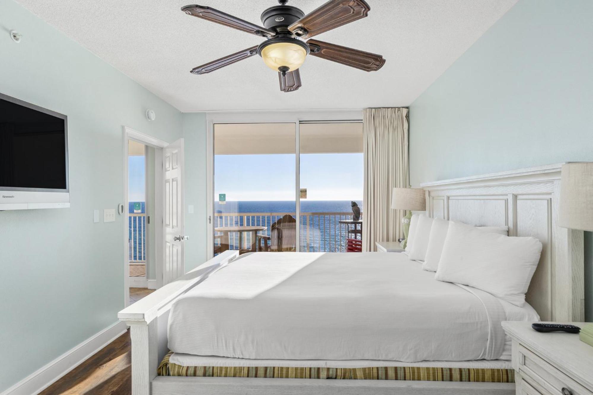 Official Majestic Beach Resort - Over 60 Units - All Ocean Front, Panama City Beach, Fl Стая снимка