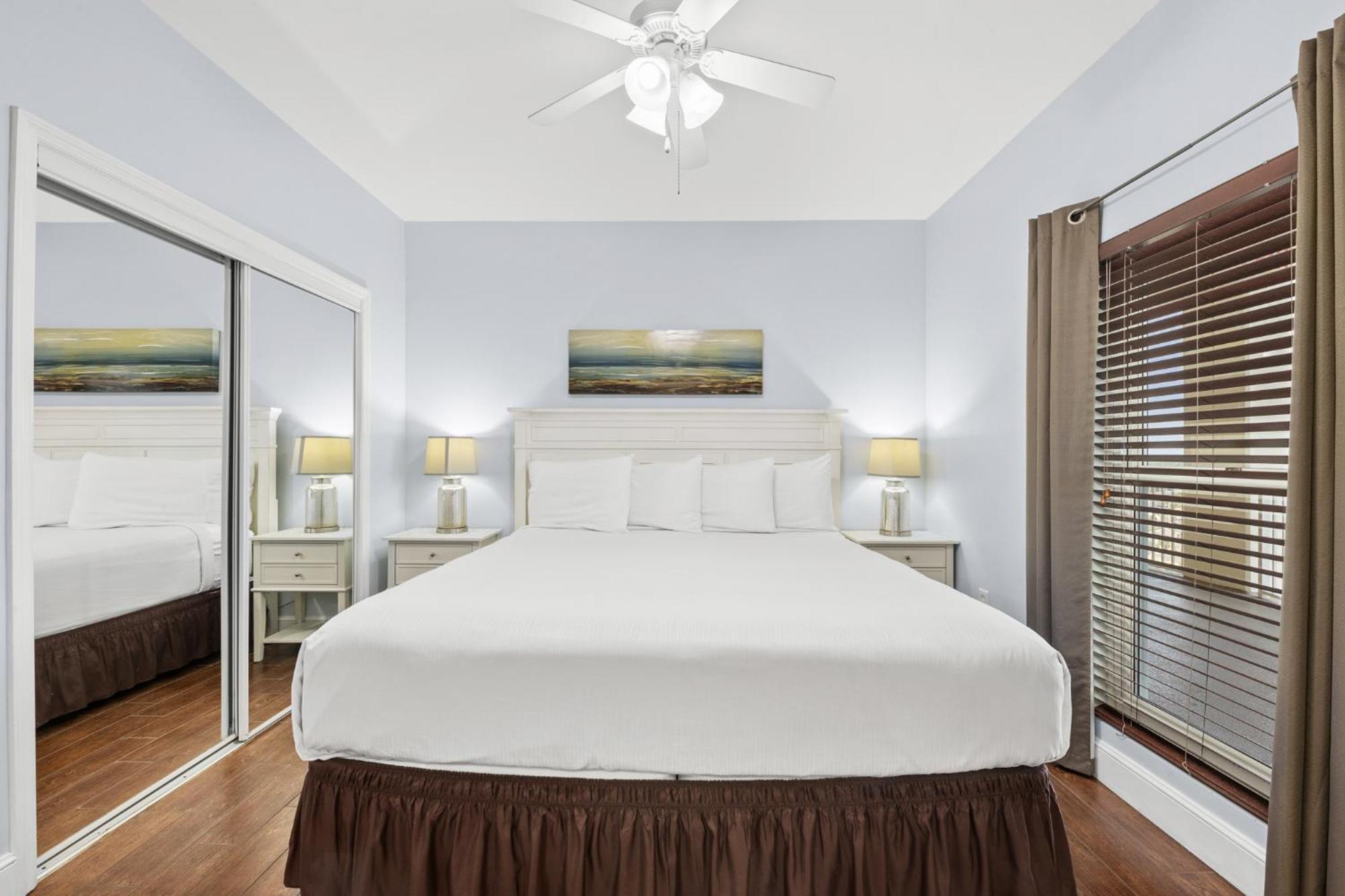 Official Majestic Beach Resort - Over 60 Units - All Ocean Front, Panama City Beach, Fl Стая снимка