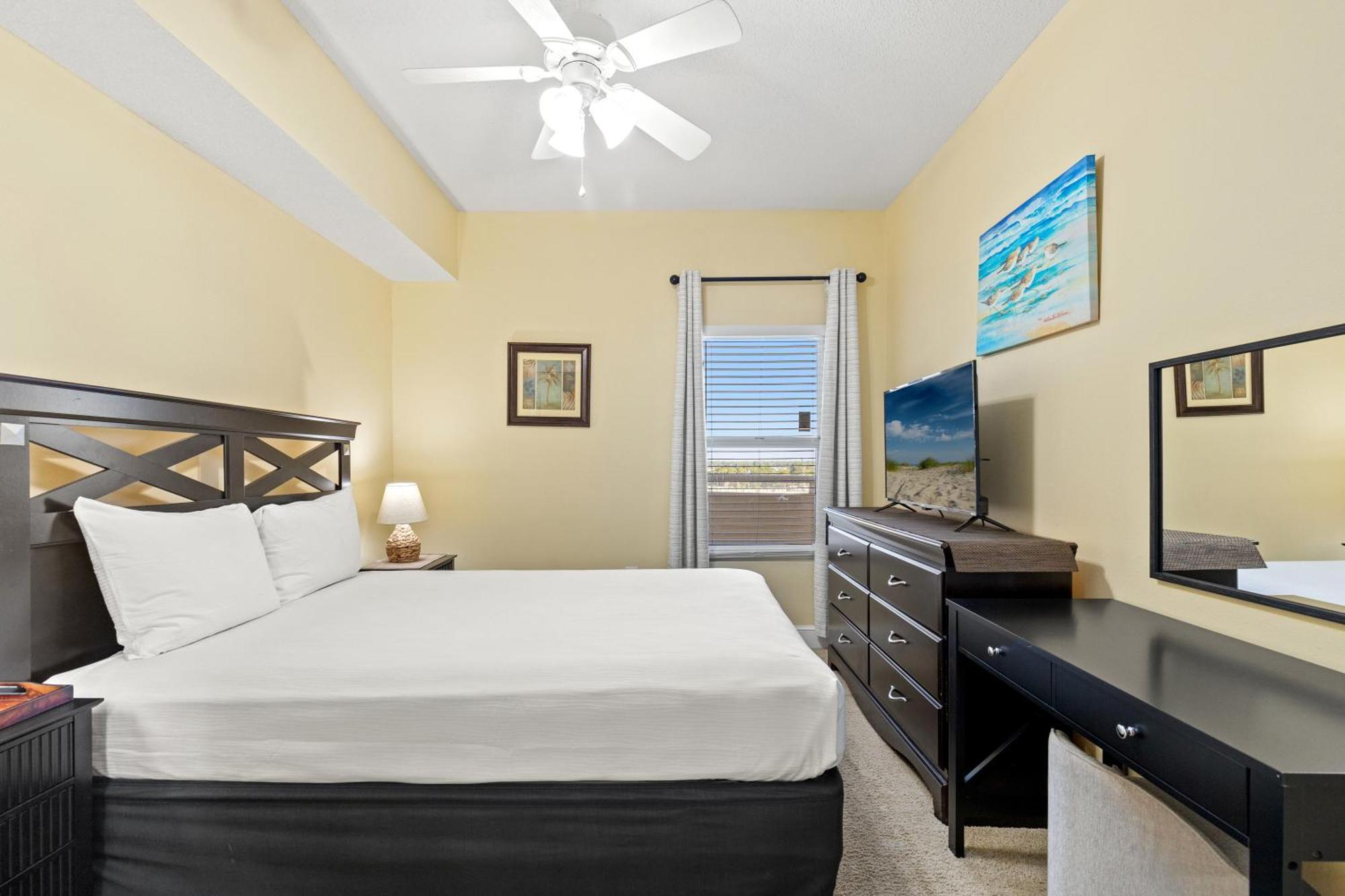 Official Majestic Beach Resort - Over 60 Units - All Ocean Front, Panama City Beach, Fl Екстериор снимка