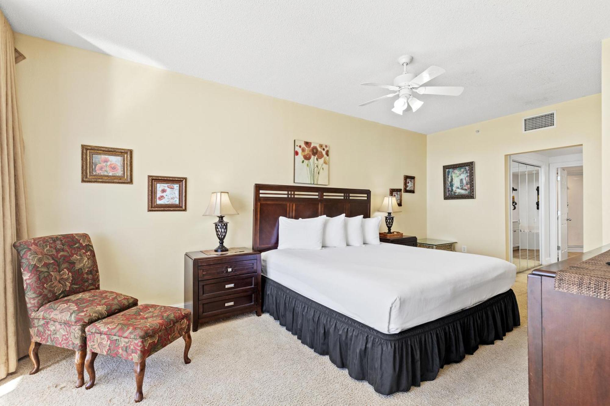 Official Majestic Beach Resort - Over 60 Units - All Ocean Front, Panama City Beach, Fl Екстериор снимка